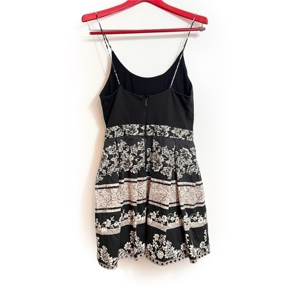 Alice + Olivia Dress - Picture 4 of 6